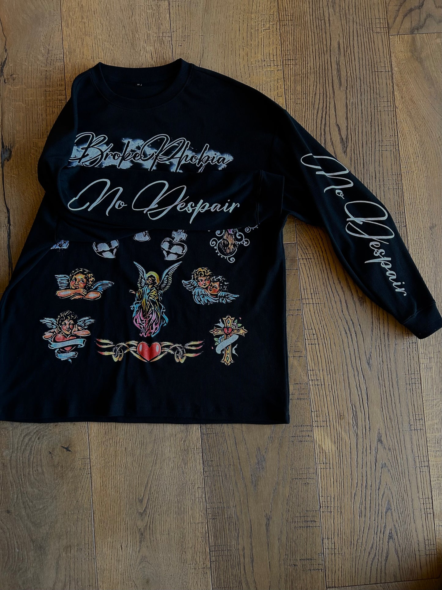 “BrokePhobia LongSleeve”
